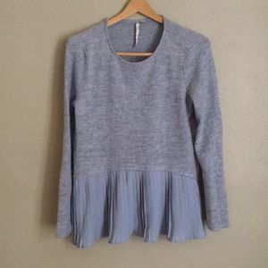 Lauren Conrad Sweater, Ruffled Bottom Sz S